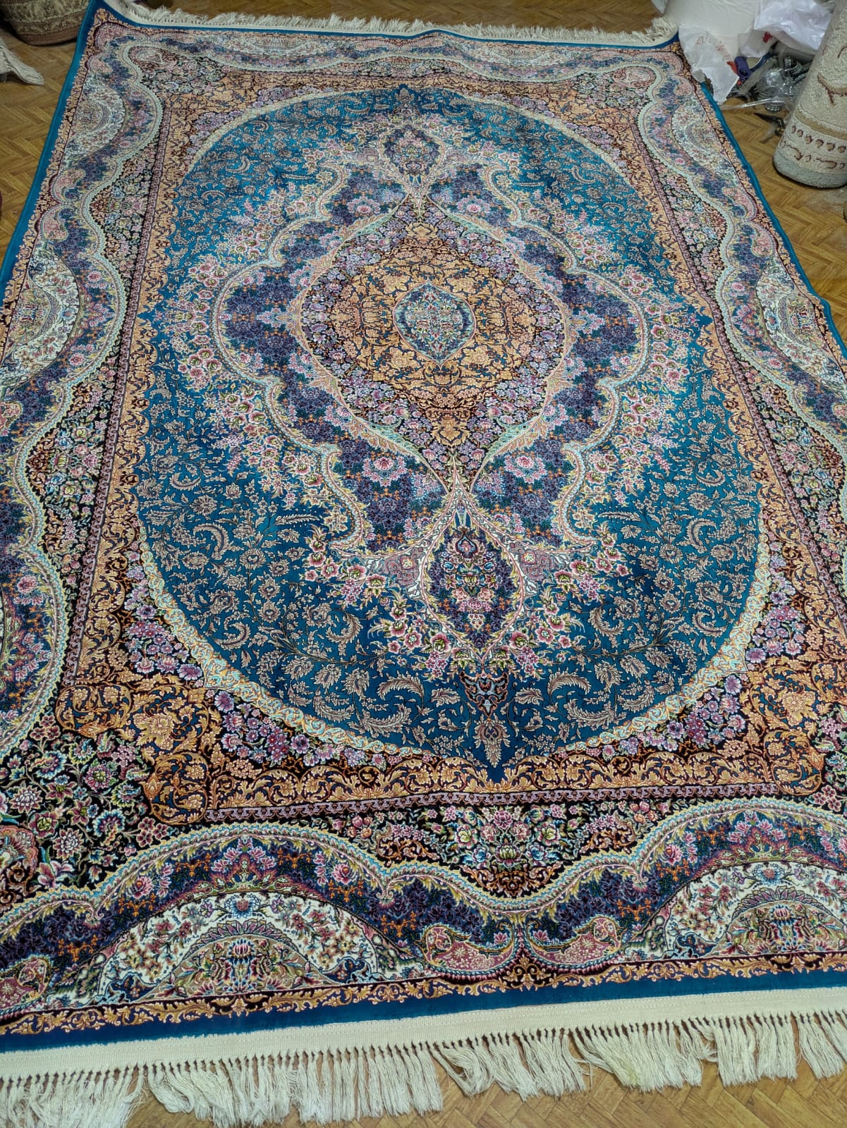 Luxury Iranian Silk Rug - like New