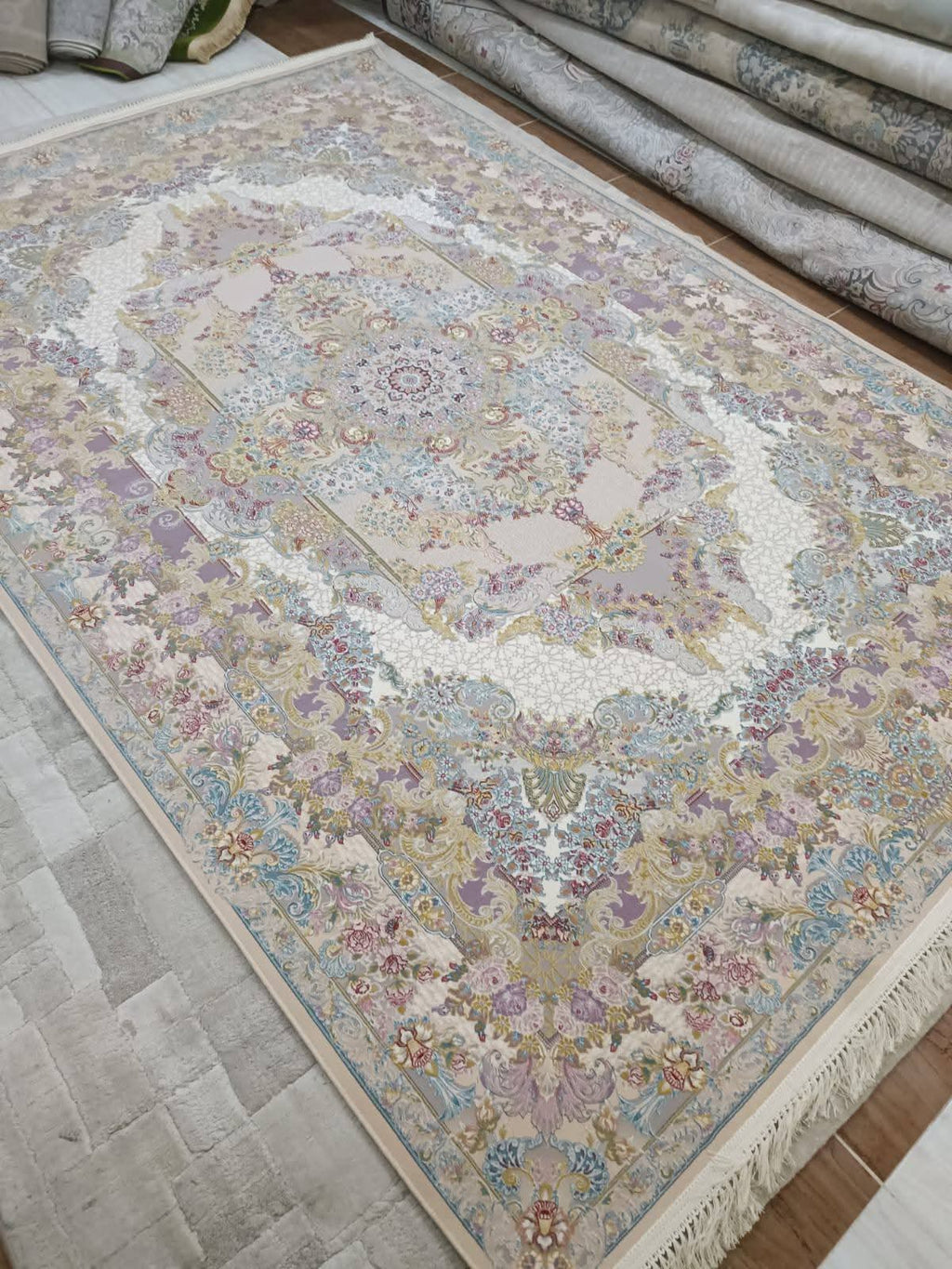Alf Zahra Persian Silk Rug (pre_Owend)