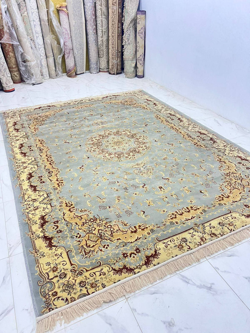 Rare Luxury Rug – like New