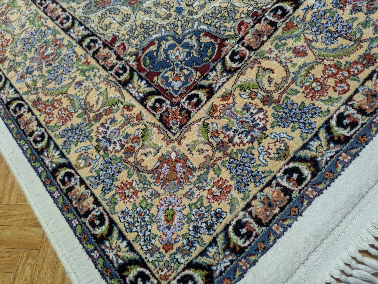 Pre-owned Premium Iranian Wool Rug - like New