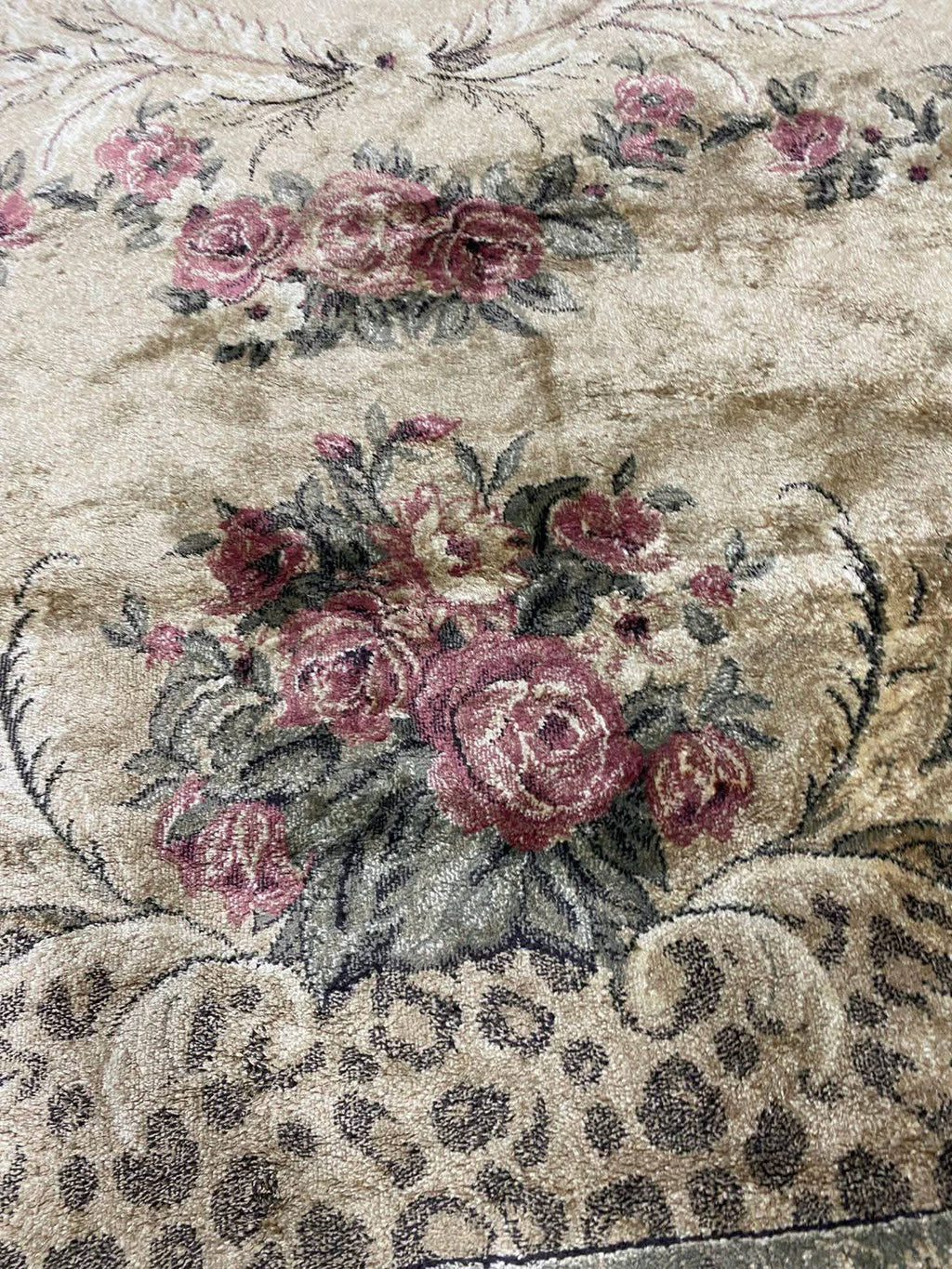 Pre-owned Pure Belgian Silk Rug - like New