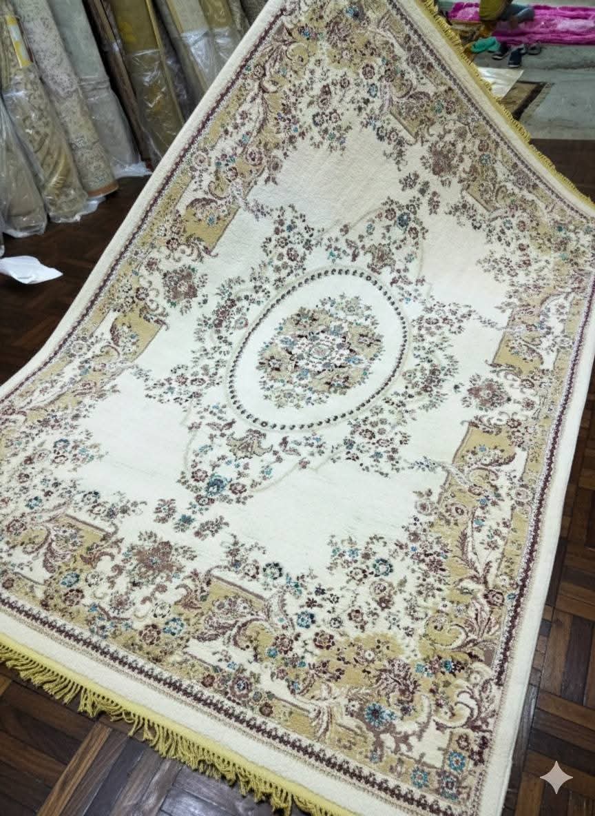 Pre-owned Heavy Isfahan Wool Rug - like New