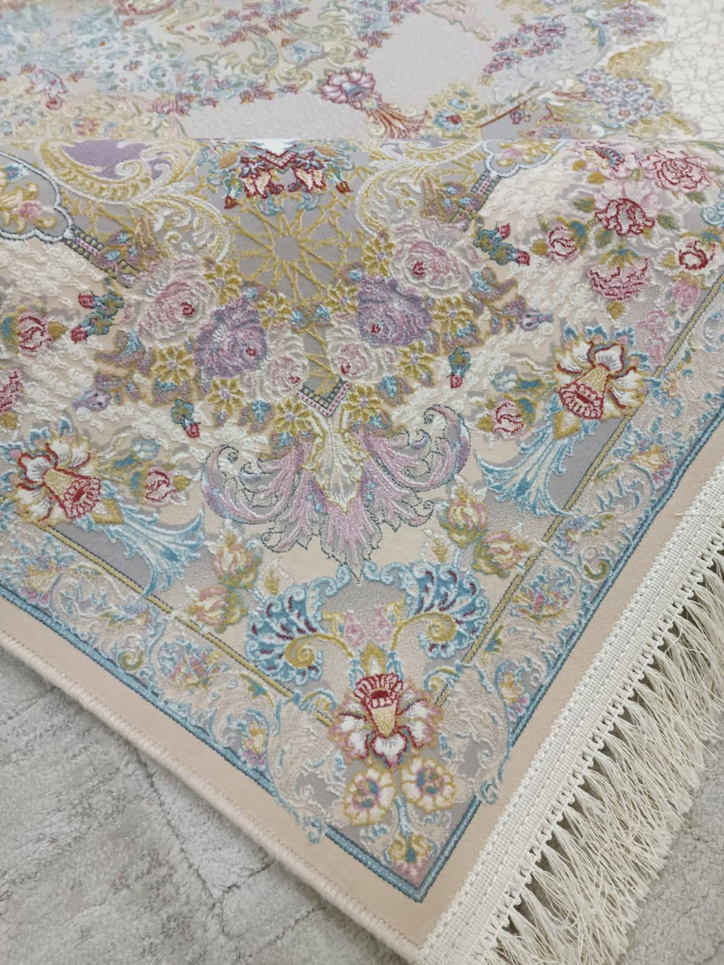 Alf Zahra Persian Silk Rug (pre_Owend)