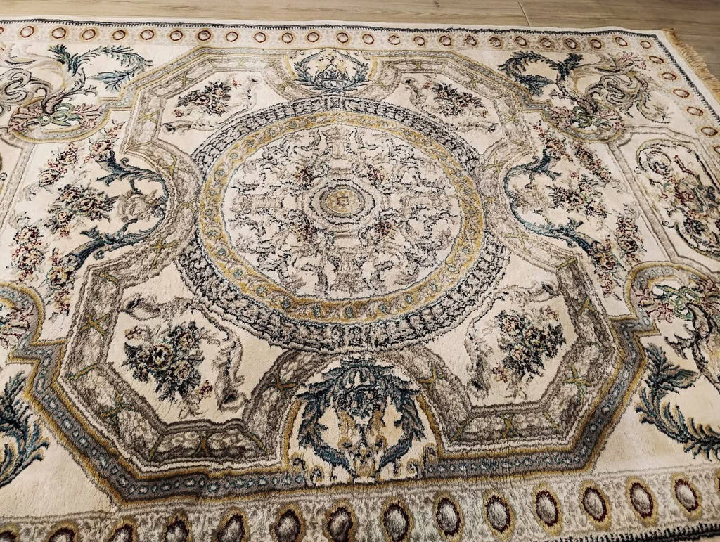 Premium Turkish Kashmir Silk Rug (pre_Owend) like New