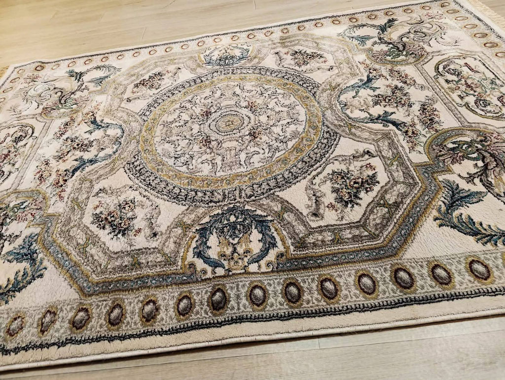 Premium Turkish Kashmir Silk Rug (pre_Owend) like New