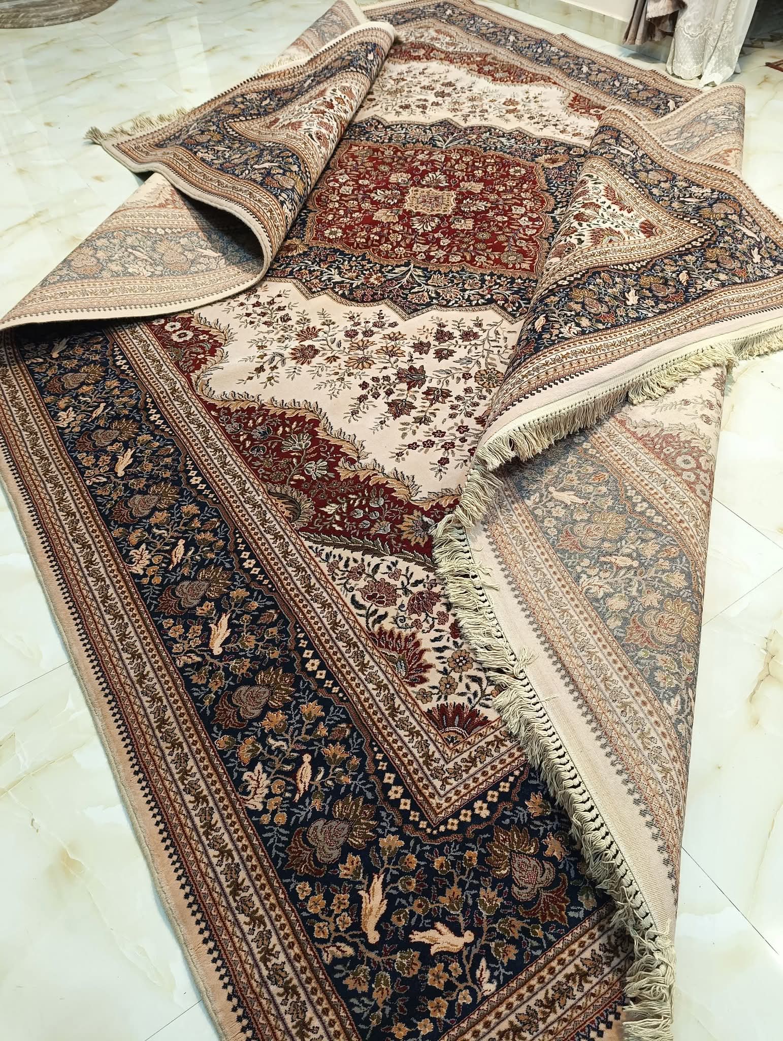 Luxury Persian Rug – | Natural Wool & Silk Blend | Premium Iranian Masterpiece (pre_Owend)