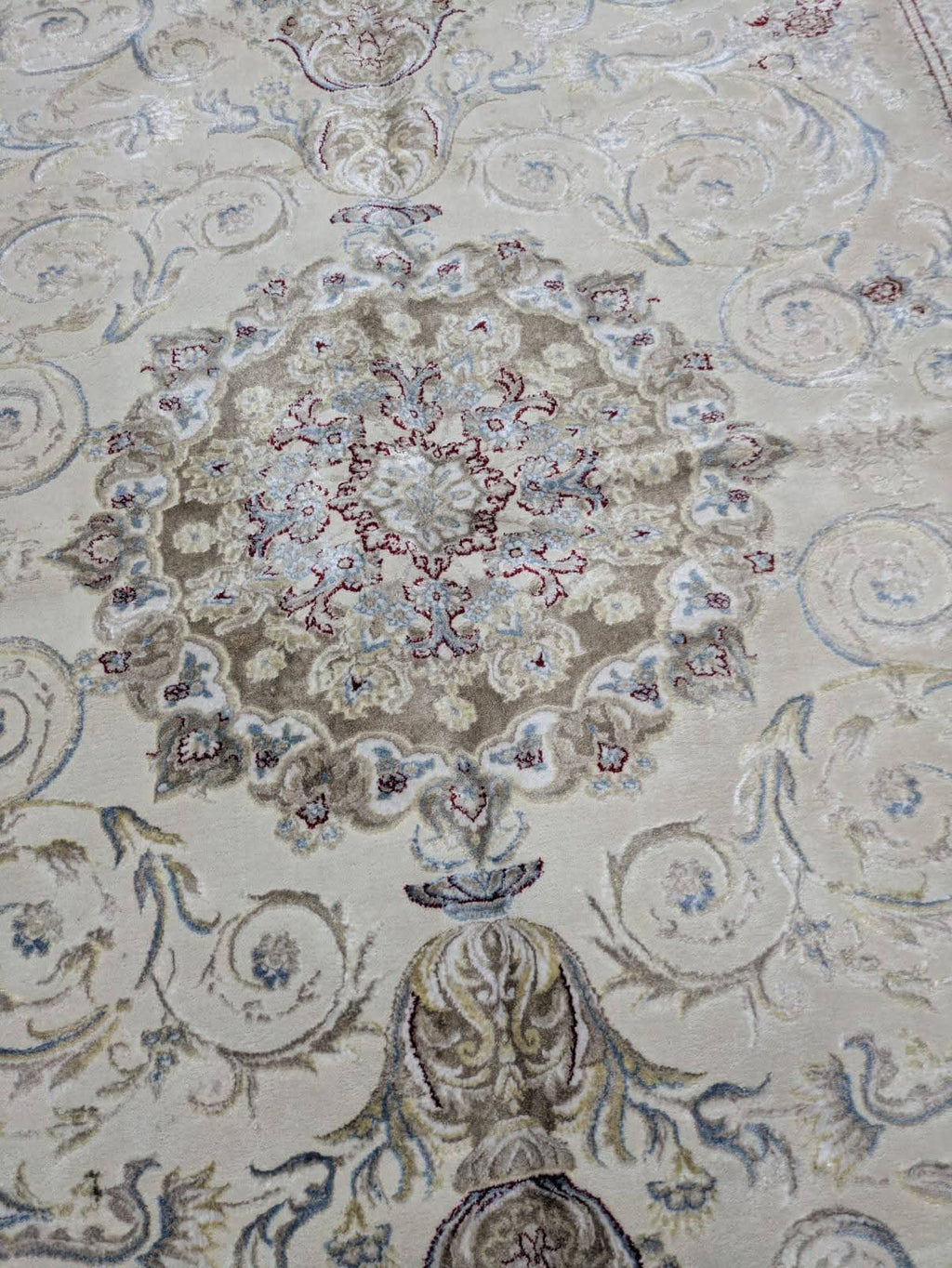 Pre-owned Luxury Iranian Tabriz Silk Rug - like New