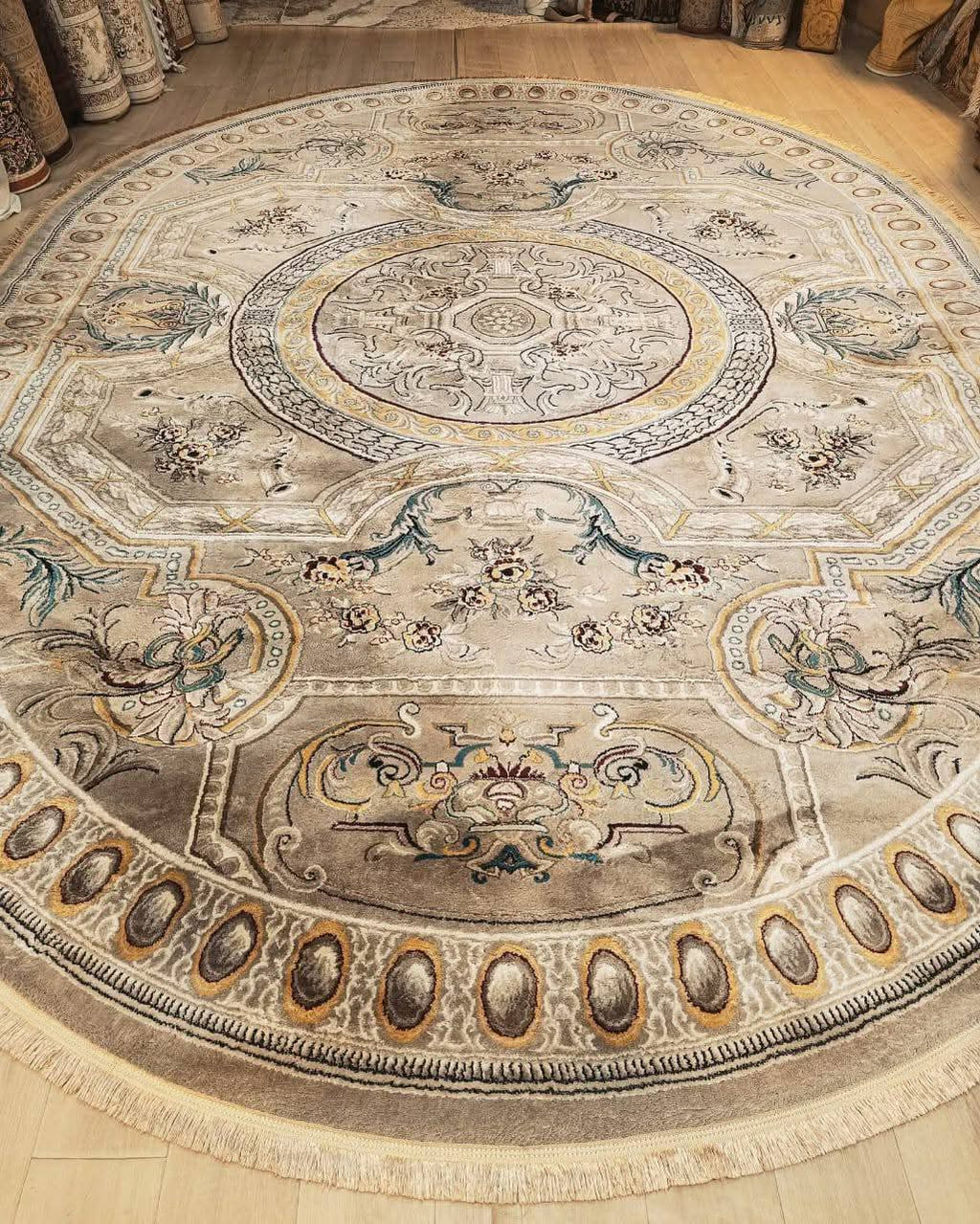 Premium Iranian Silk Oval Rug (pre_Owend)