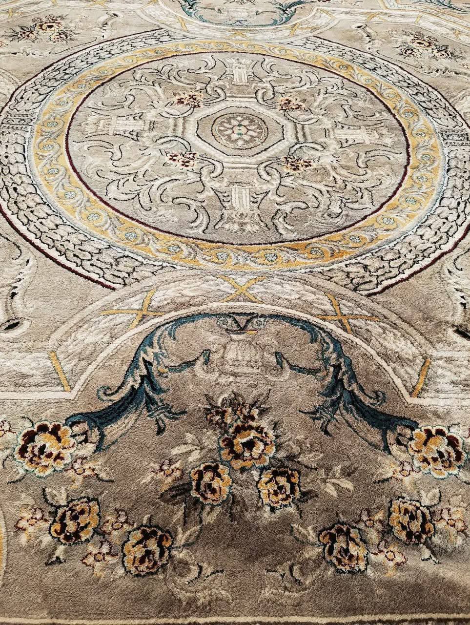 Premium Iranian Silk Oval Rug (pre_Owend)